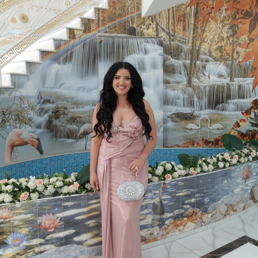 Elegant evening gown made in kosovo - Picture 4 of 8